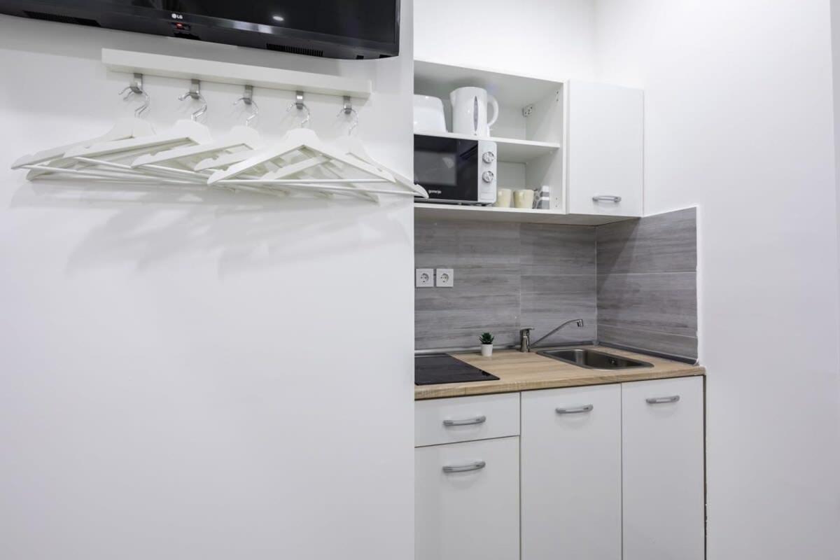 Extreme Central - Ultra Mini Studio บูดาเปสต์ ภายนอก รูปภาพ